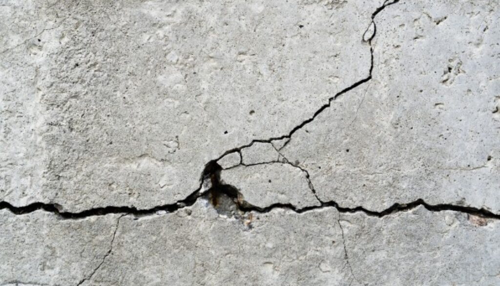 concrete cracks concrete cracks